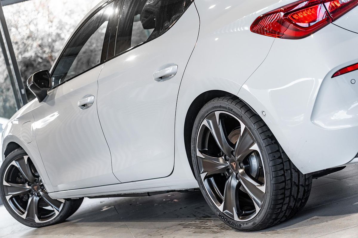 2024 CUPRA Leon VZe KL
