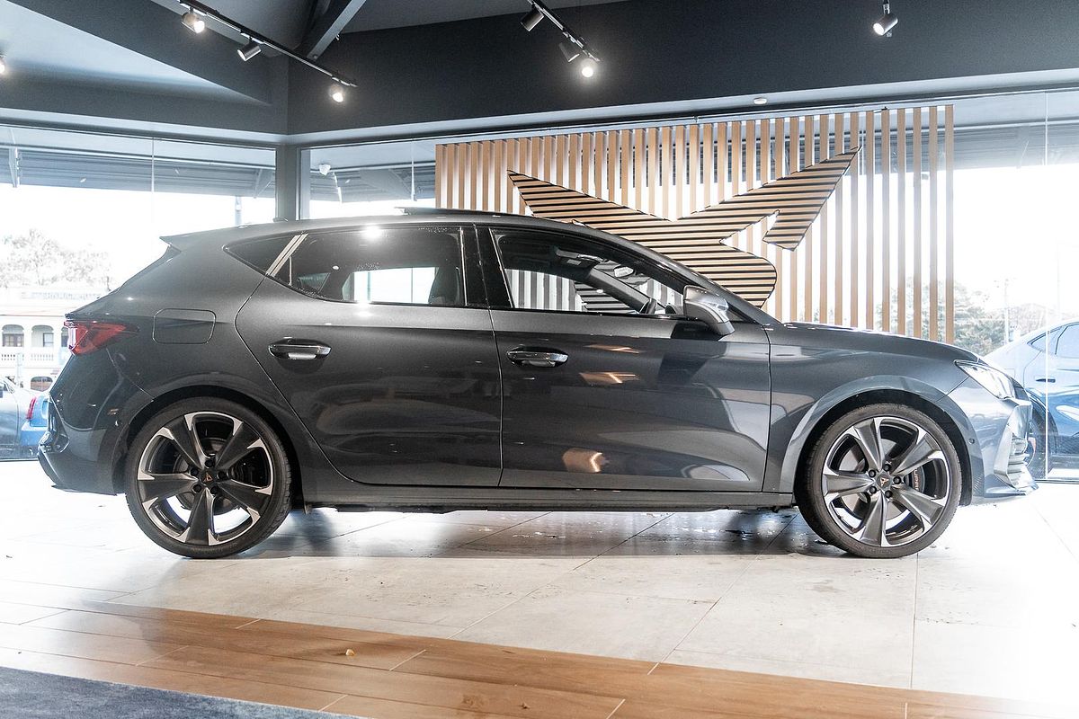 2024 CUPRA Leon VZe KL