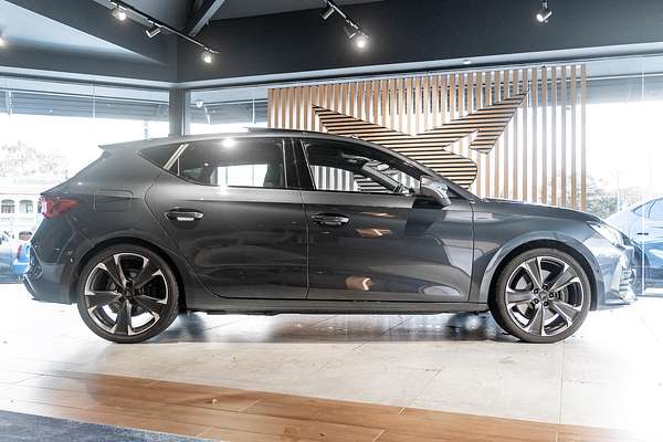2024 CUPRA Leon VZe KL