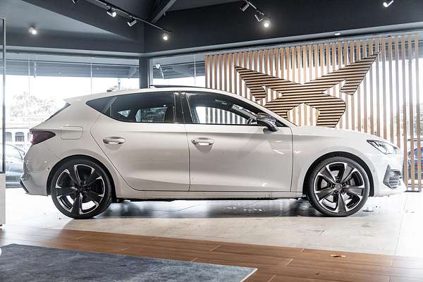 2024 CUPRA Leon VZe KL