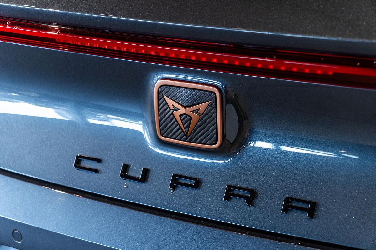 2024 CUPRA Leon VZe KL