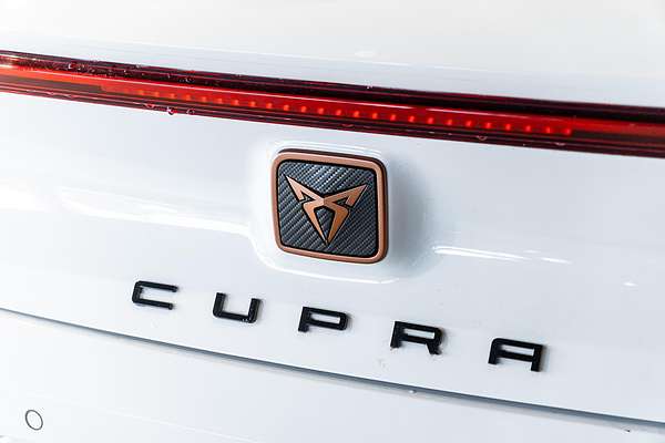 2024 CUPRA Leon VZe KL