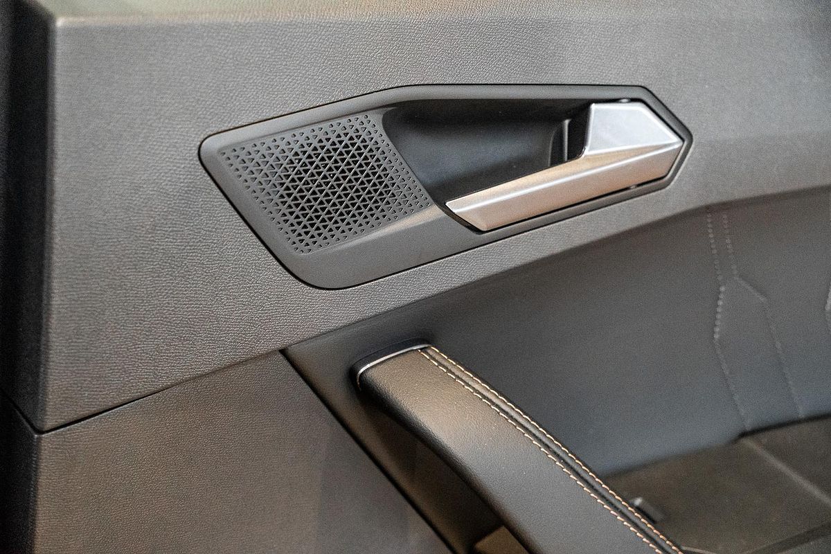 2024 CUPRA Leon VZe KL