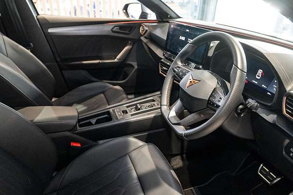 2024 CUPRA Leon VZe KL
