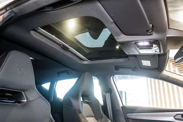 2024 CUPRA Leon VZe KL