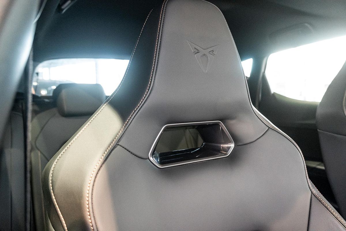 2024 CUPRA Leon VZe KL