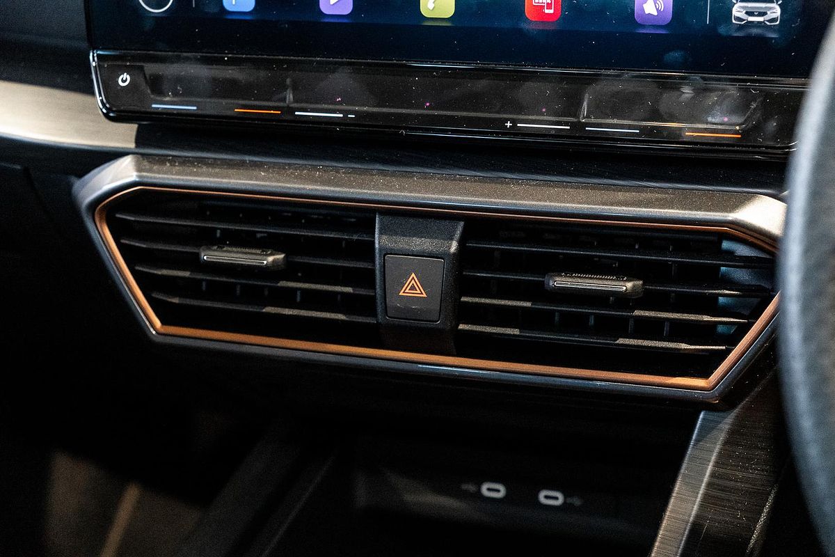 2024 CUPRA Leon VZe KL