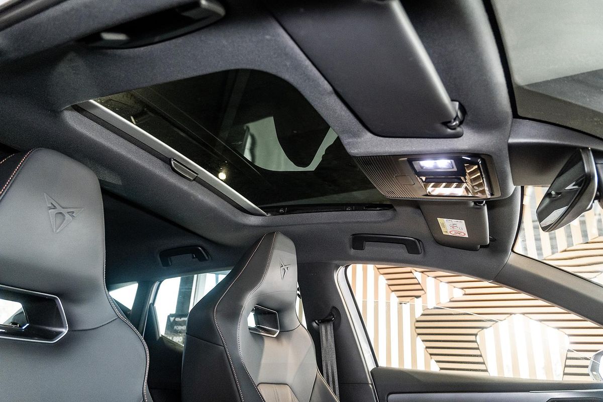 2024 CUPRA Leon V KL