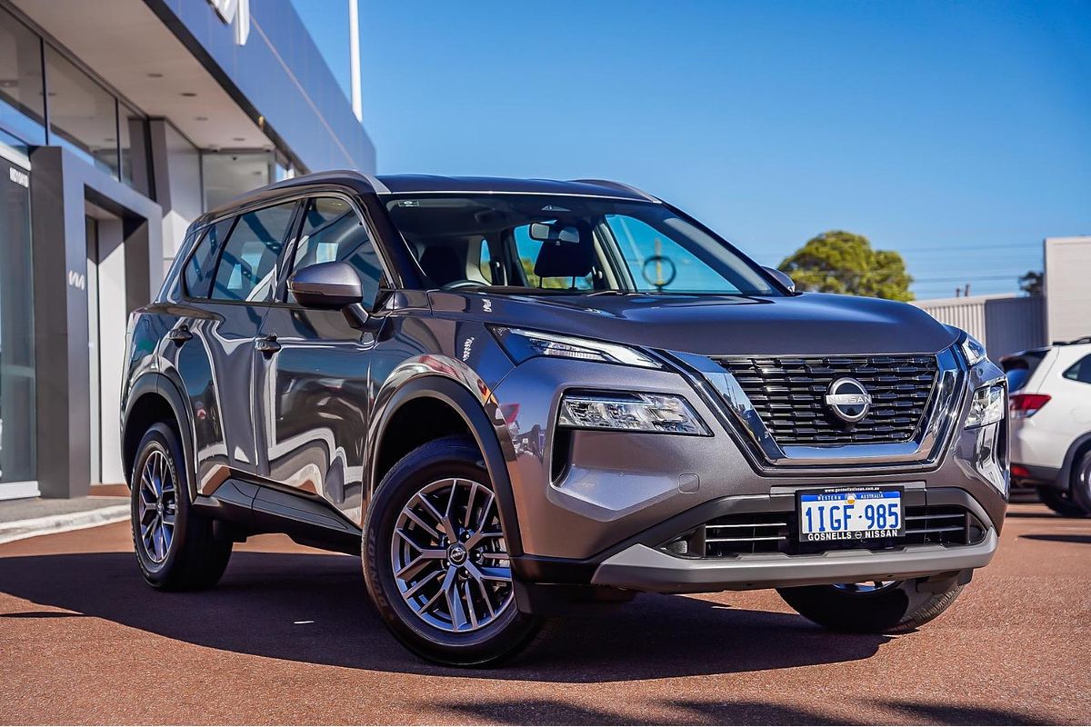 2024 Nissan X-TRAIL ST T33