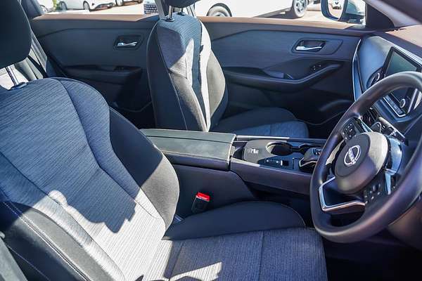 2024 Nissan X-TRAIL ST T33