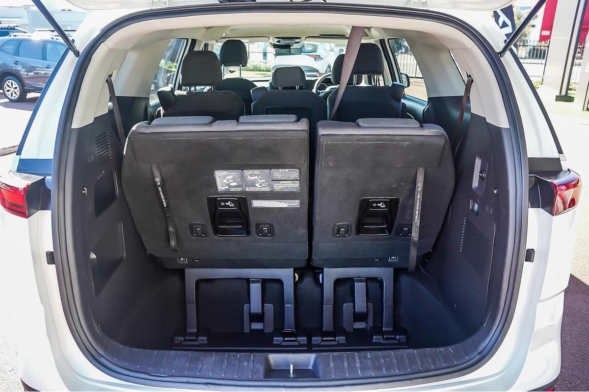 2023 Kia Carnival S KA4