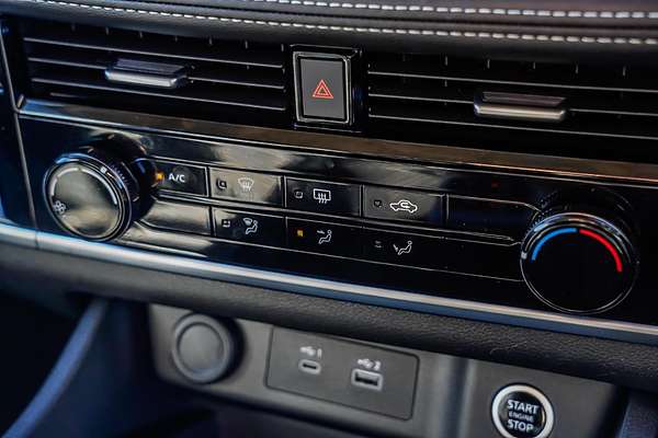 2024 Nissan X-TRAIL ST T33