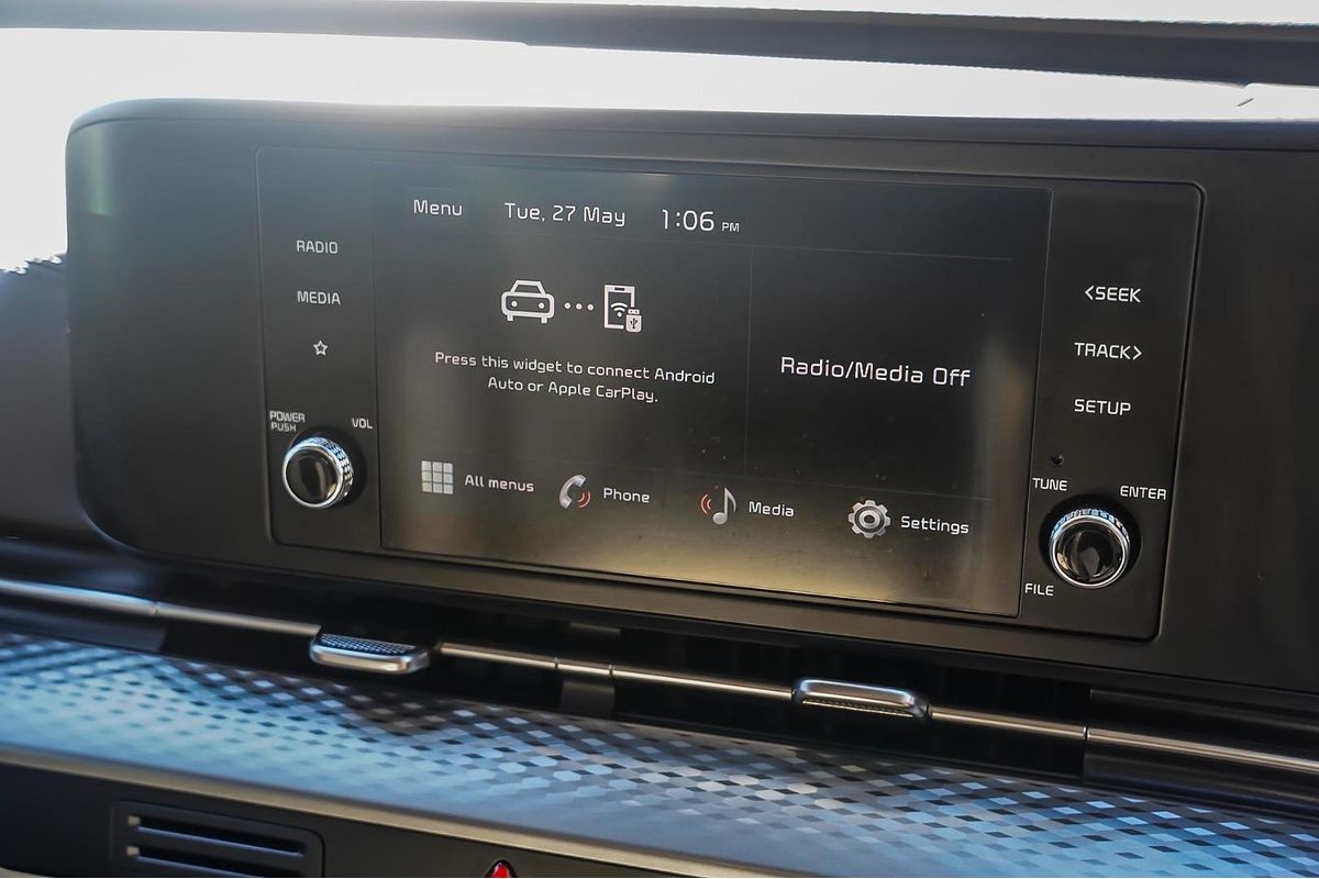 2023 Kia Carnival S KA4