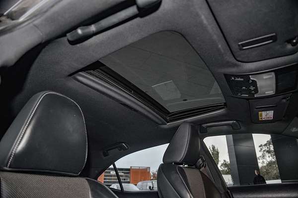 2014 Lexus IS IS300h F Sport AVE30R