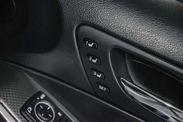 2014 Lexus IS IS300h F Sport AVE30R