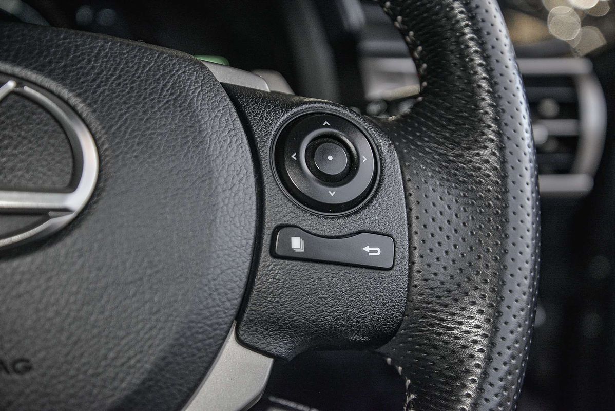 2014 Lexus IS IS300h F Sport AVE30R
