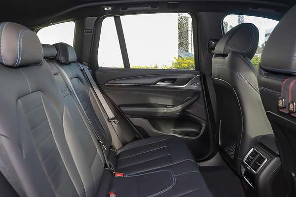 2024 BMW iX3 M Sport G08