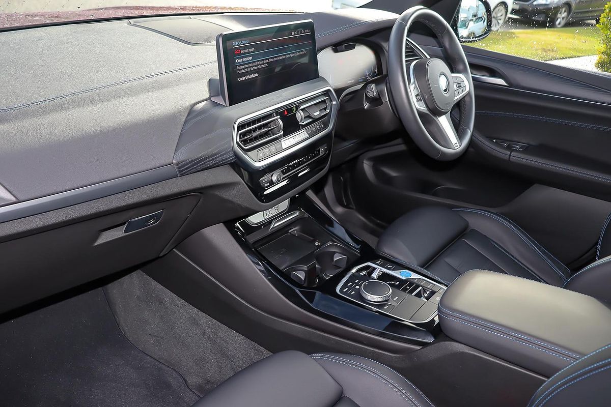 2024 BMW iX3 M Sport G08
