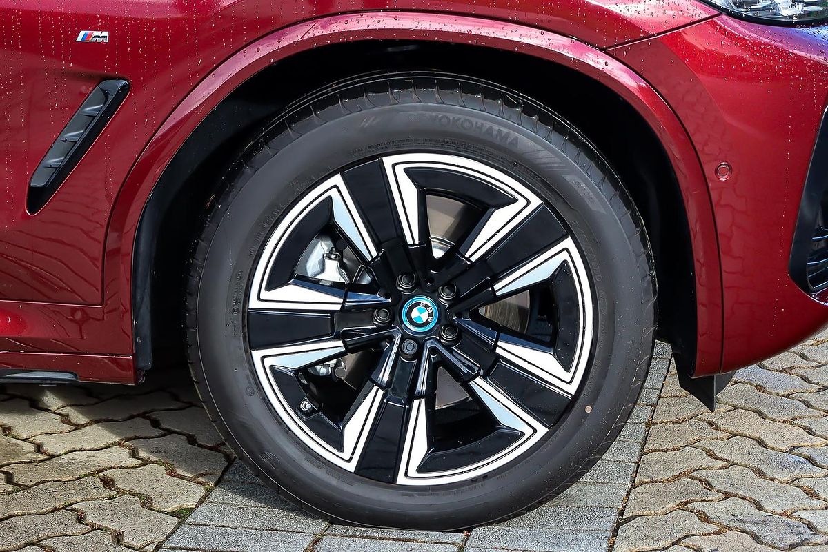 2024 BMW iX3 M Sport G08