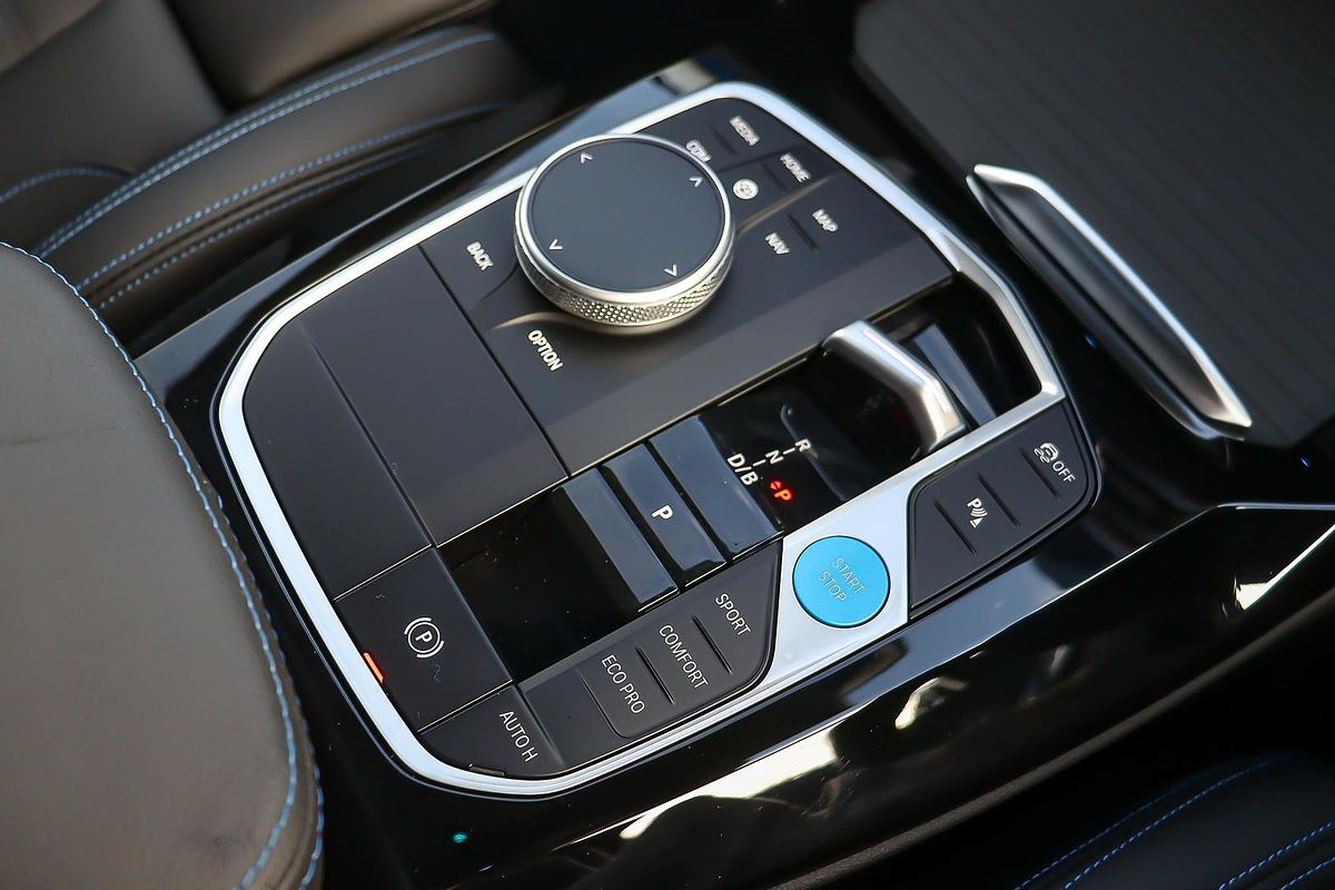 2024 BMW iX3 M Sport G08