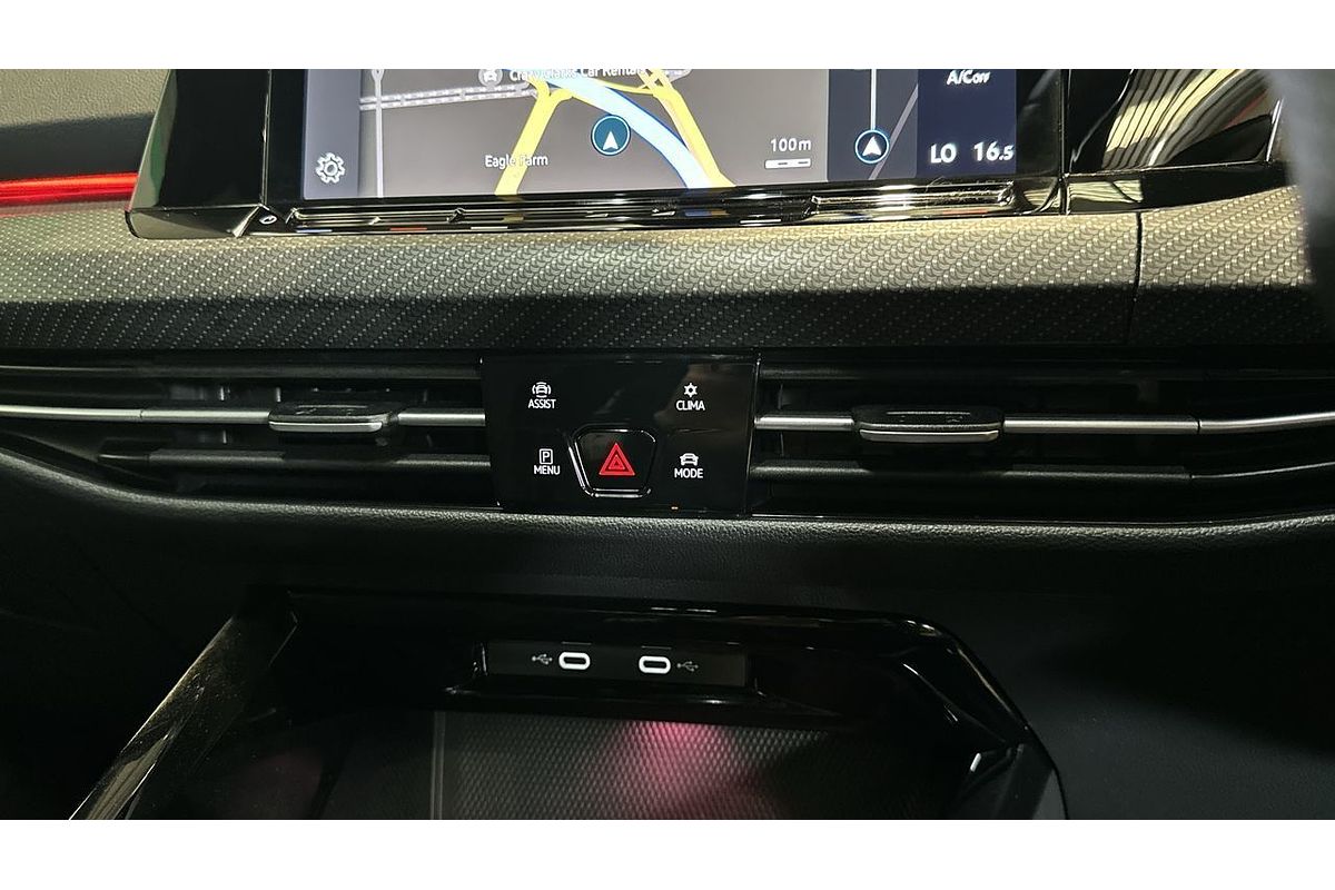 2023 Volkswagen Golf 110TSI R-Line 8