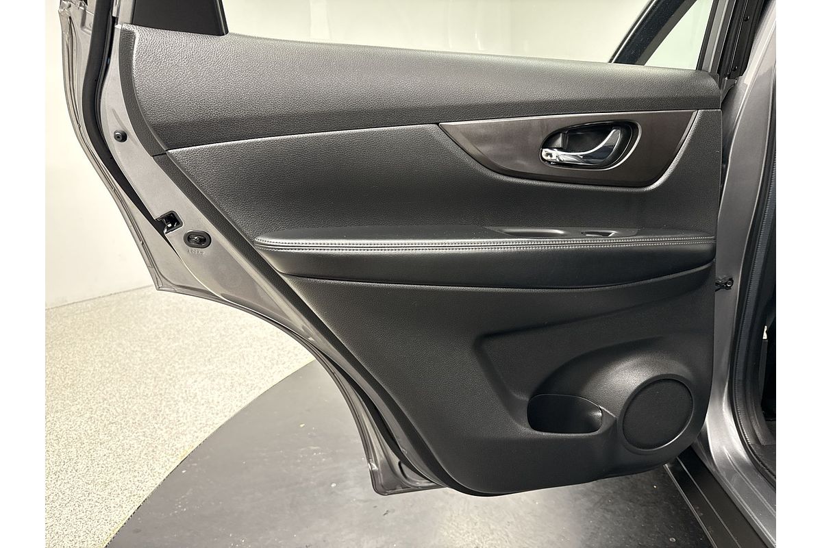 2014 Nissan X-TRAIL ST T32