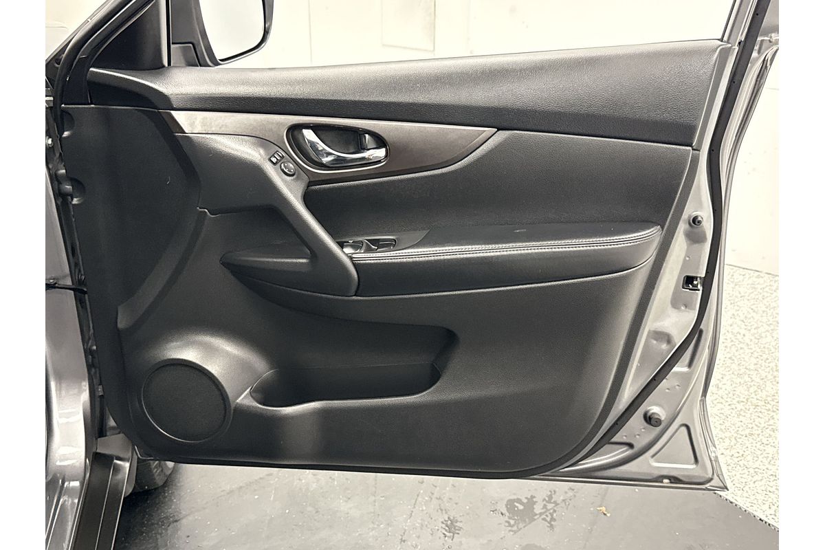 2014 Nissan X-TRAIL ST T32