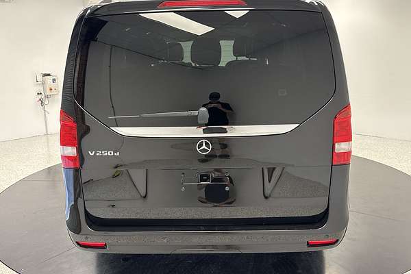 2022 Mercedes-Benz V-Class V250 d 447