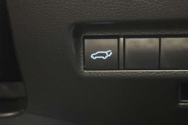 2020 Toyota RAV4 Cruiser AXAH54R