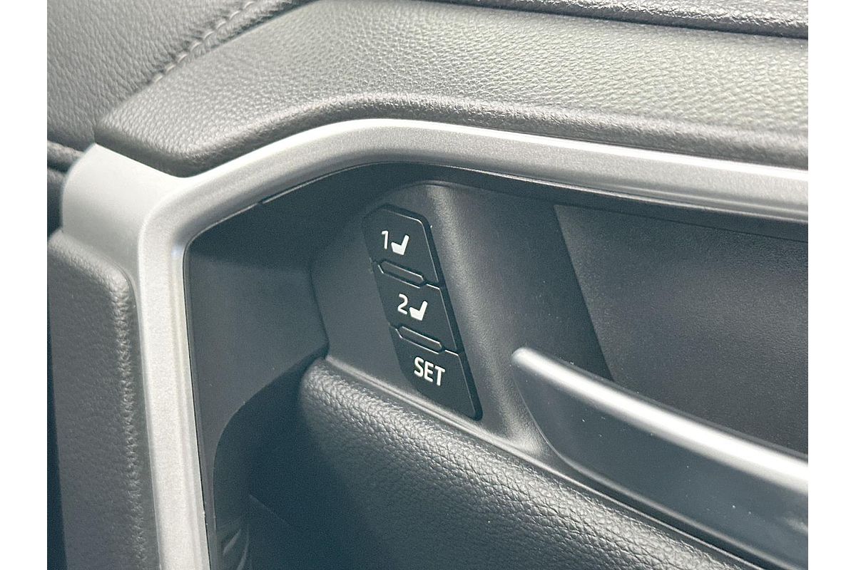 2020 Toyota RAV4 Cruiser AXAH54R