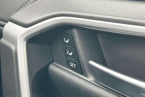 2020 Toyota RAV4 Cruiser AXAH54R