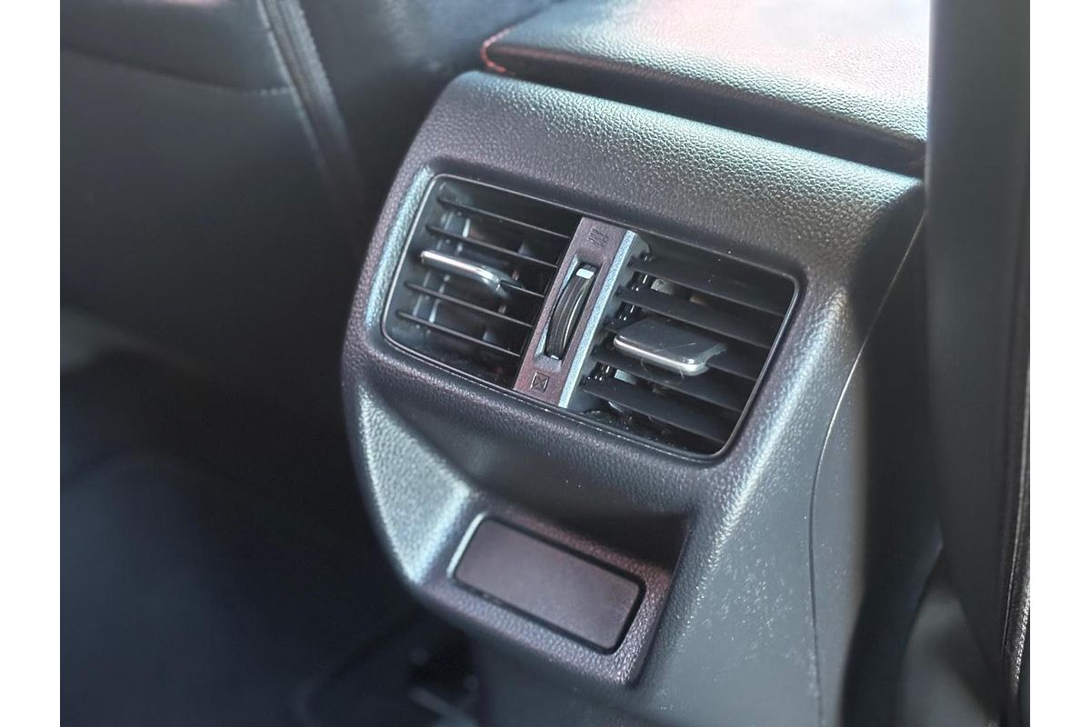 2023 Honda Civic VTi LX 11th Gen