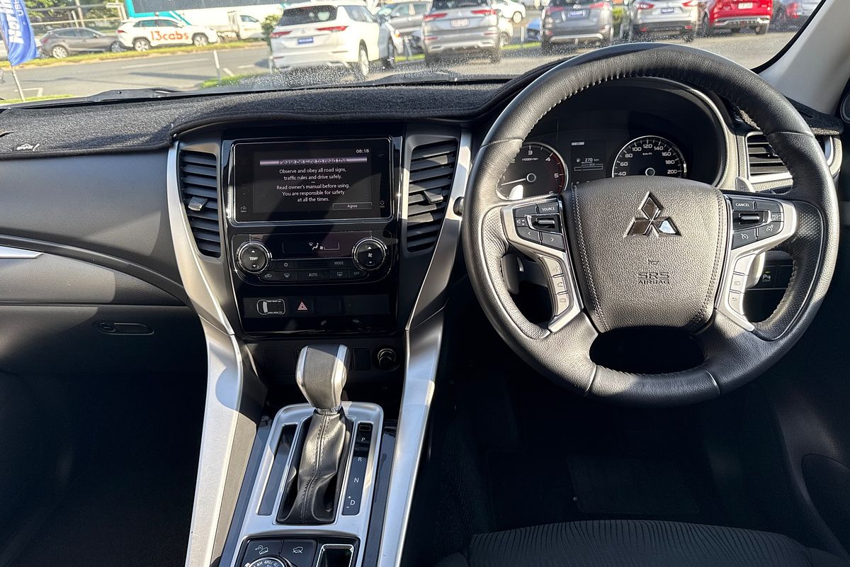 2016 Mitsubishi Pajero Sport GLX QE