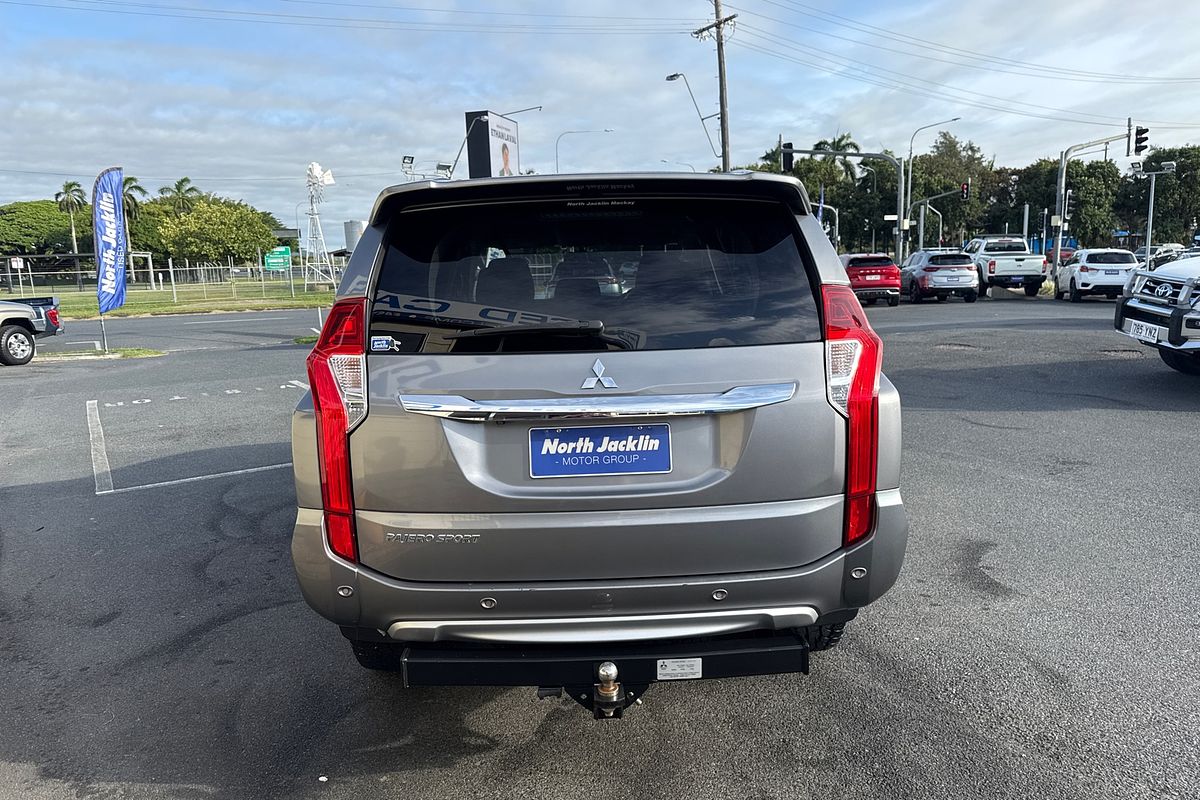 2016 Mitsubishi Pajero Sport GLX QE
