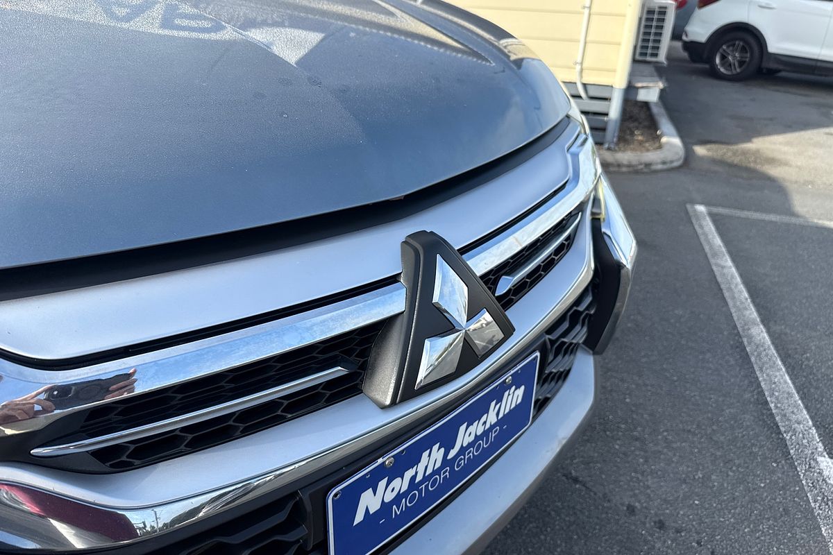 2016 Mitsubishi Pajero Sport GLX QE