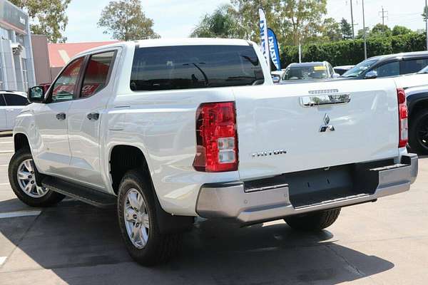 2024 Mitsubishi Triton GLX+ MV 4X4