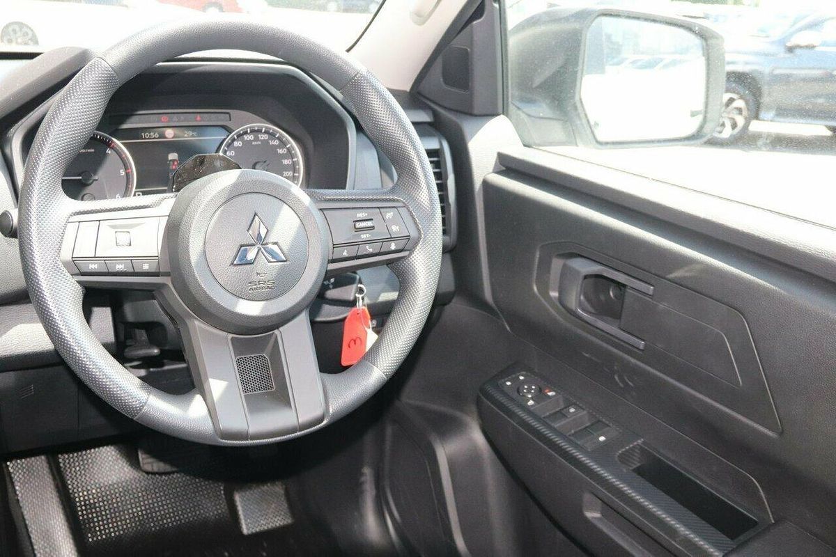 2024 Mitsubishi Triton GLX+ MV 4X4