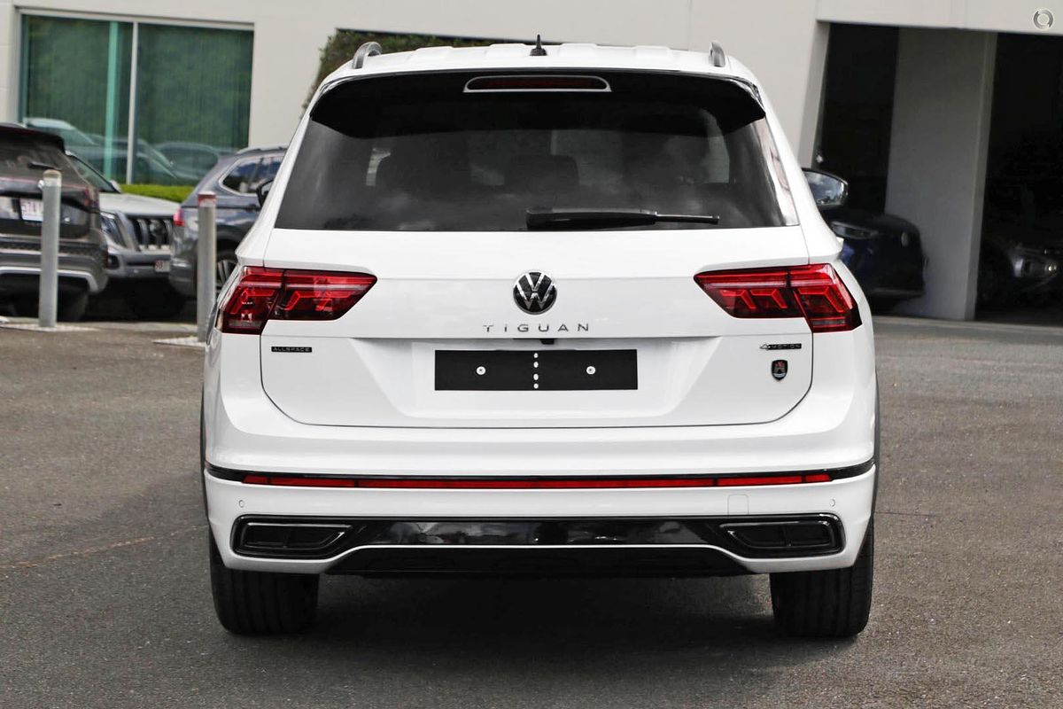 2024 Volkswagen Tiguan Wolfsburg Edition Allspace 5N
