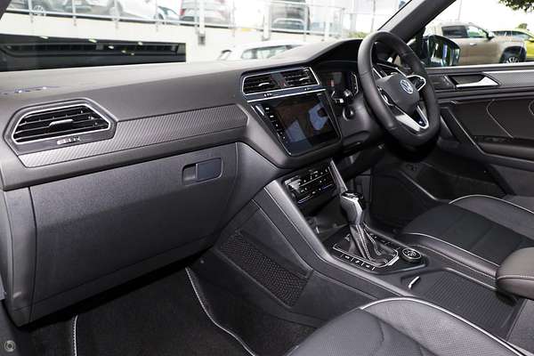 2024 Volkswagen Tiguan Wolfsburg Edition Allspace 5N