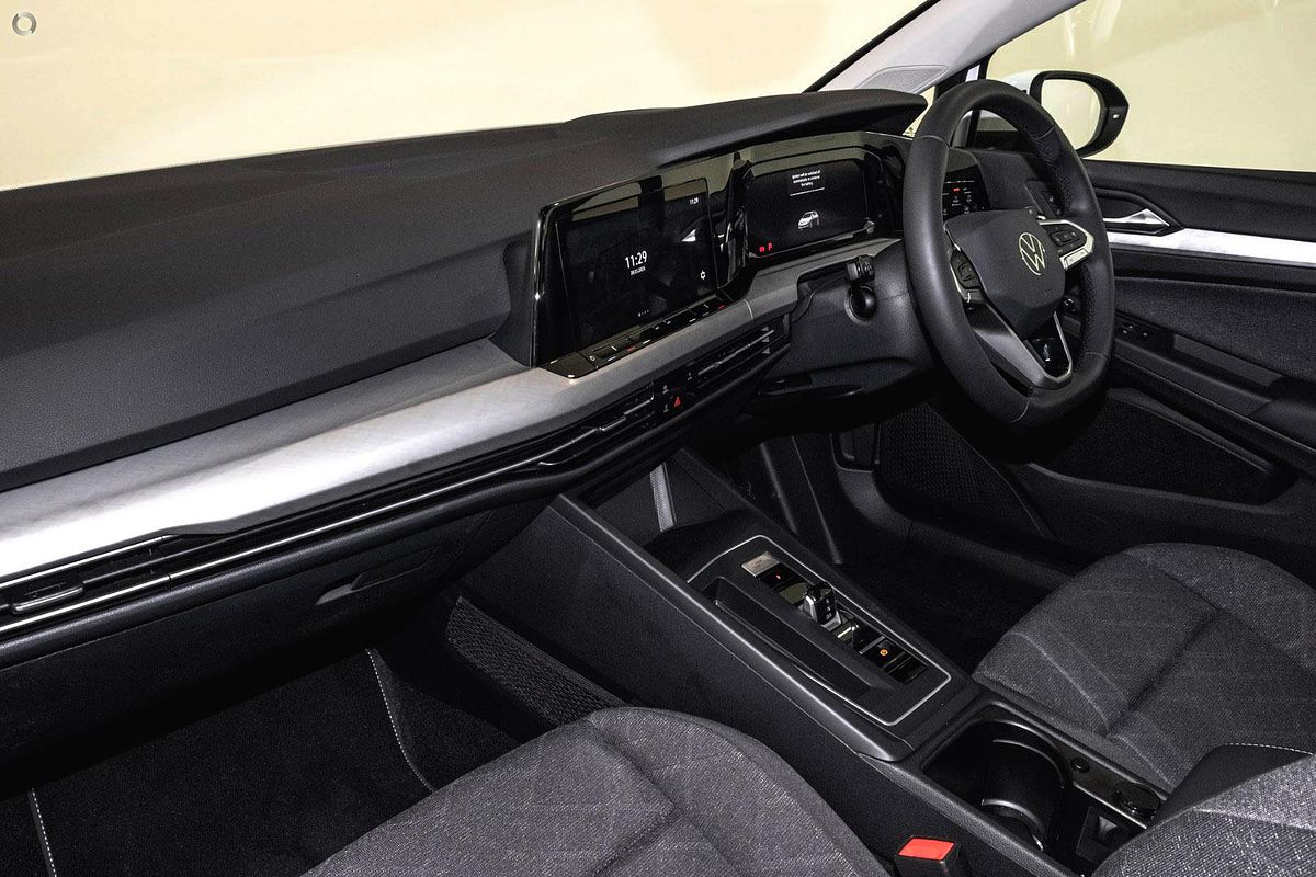 2025 Volkswagen Golf 110TSI Life 8.5