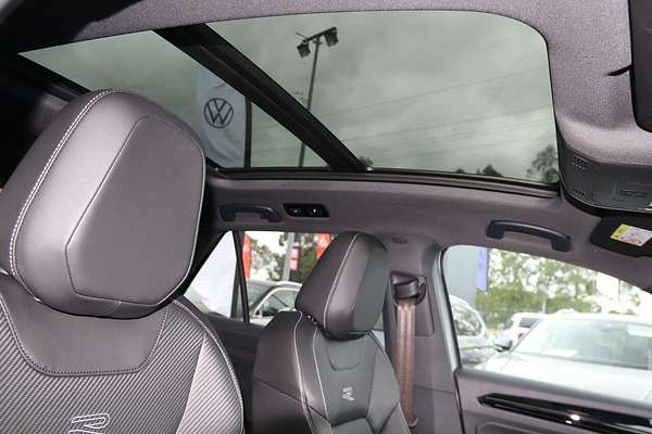 2024 Volkswagen T-Roc 140TSI R-Line D11