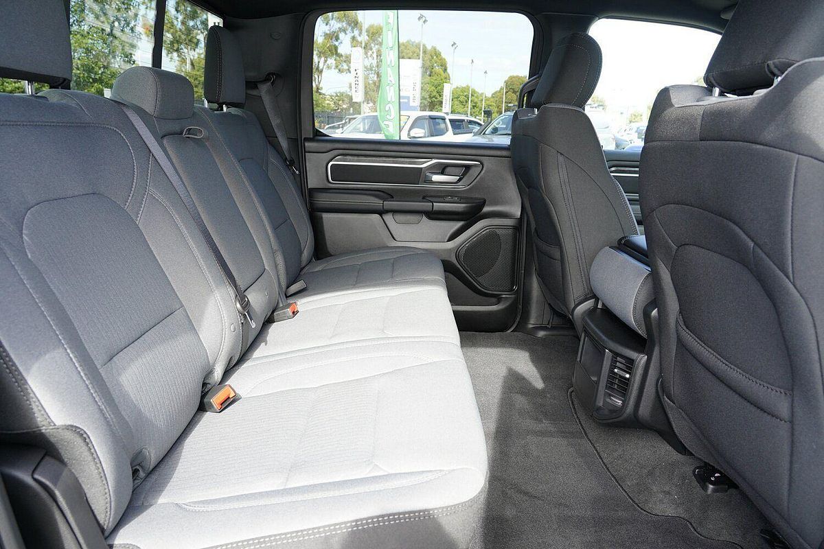 2023 RAM 1500 Big Horn DT 4X4 LWB