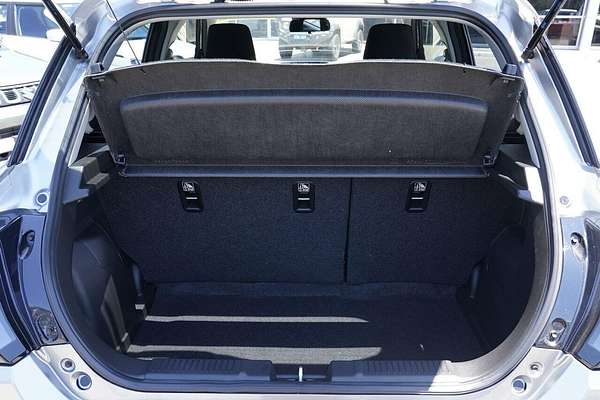 2024 Suzuki Swift Hybrid UZ