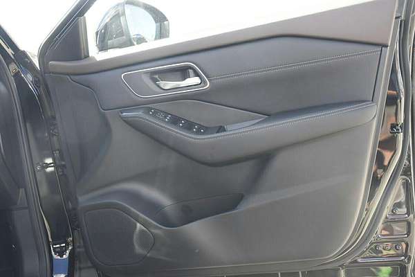2024 Nissan X-TRAIL ST-L T33