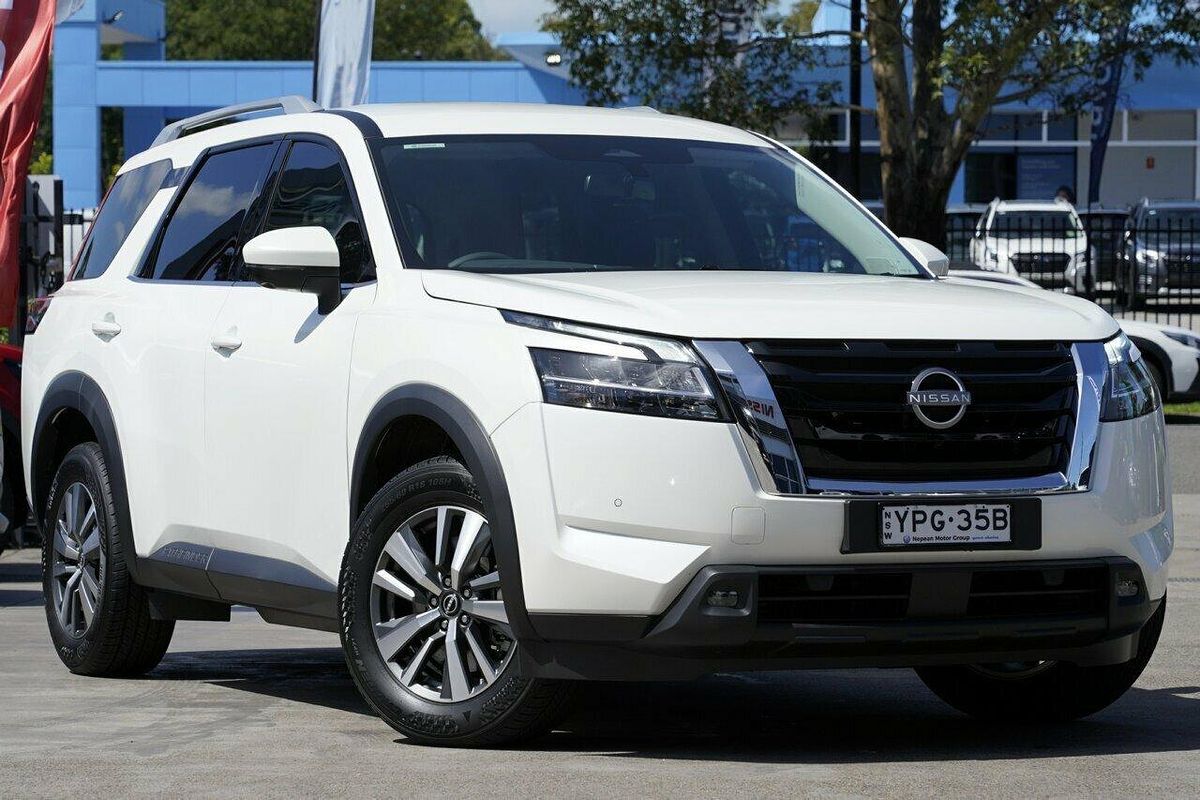 2024 Nissan Pathfinder Ti R53