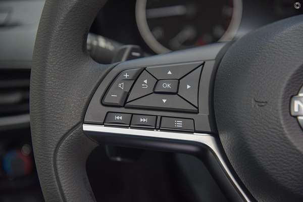 2024 Nissan JUKE ST F16