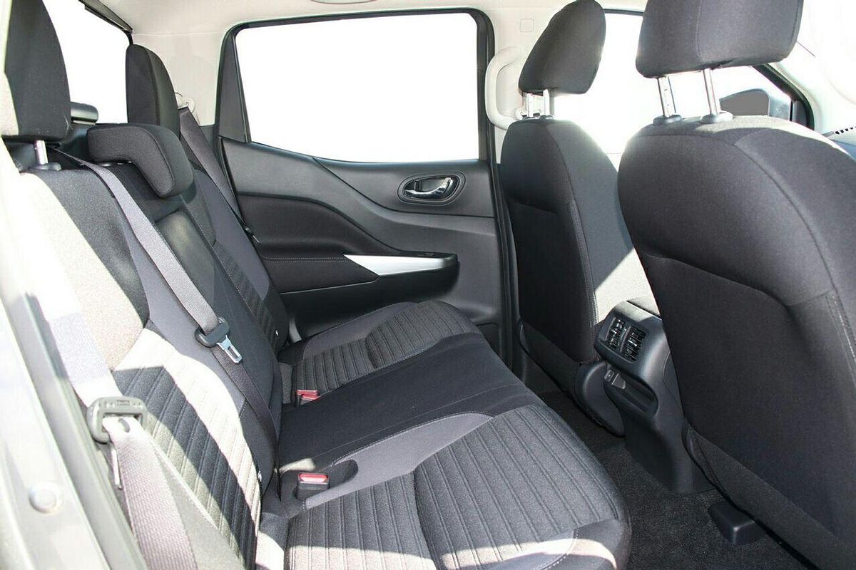 2024 Nissan Navara ST D23 4X4