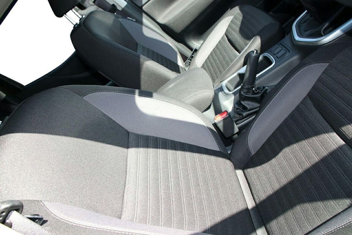 2024 Nissan Navara ST D23 4X4