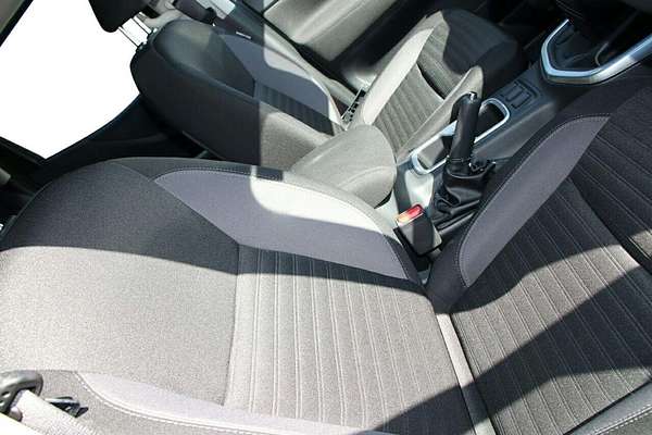 2024 Nissan Navara ST D23 4X4