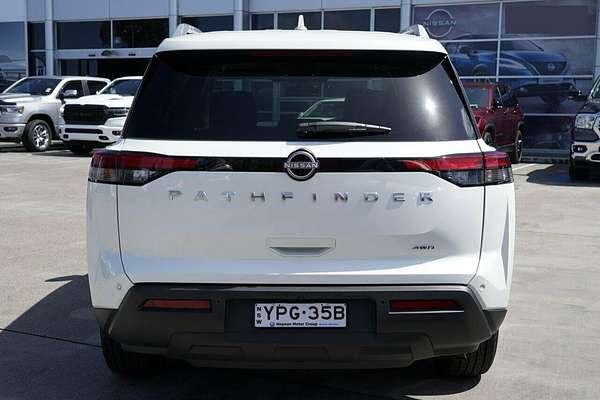 2024 Nissan Pathfinder Ti R53
